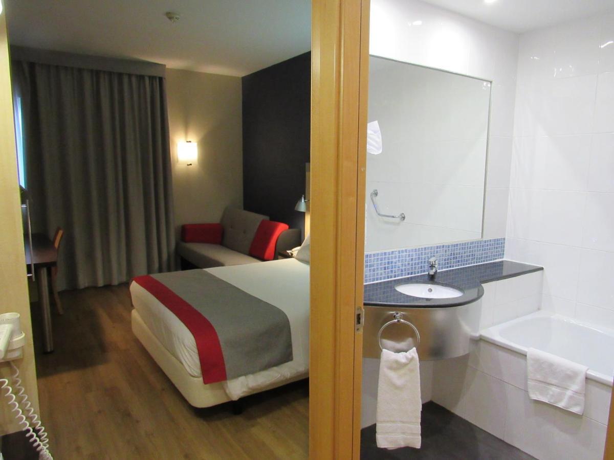 Holiday Inn Express Alcobendas By Ihg Kültér fotó