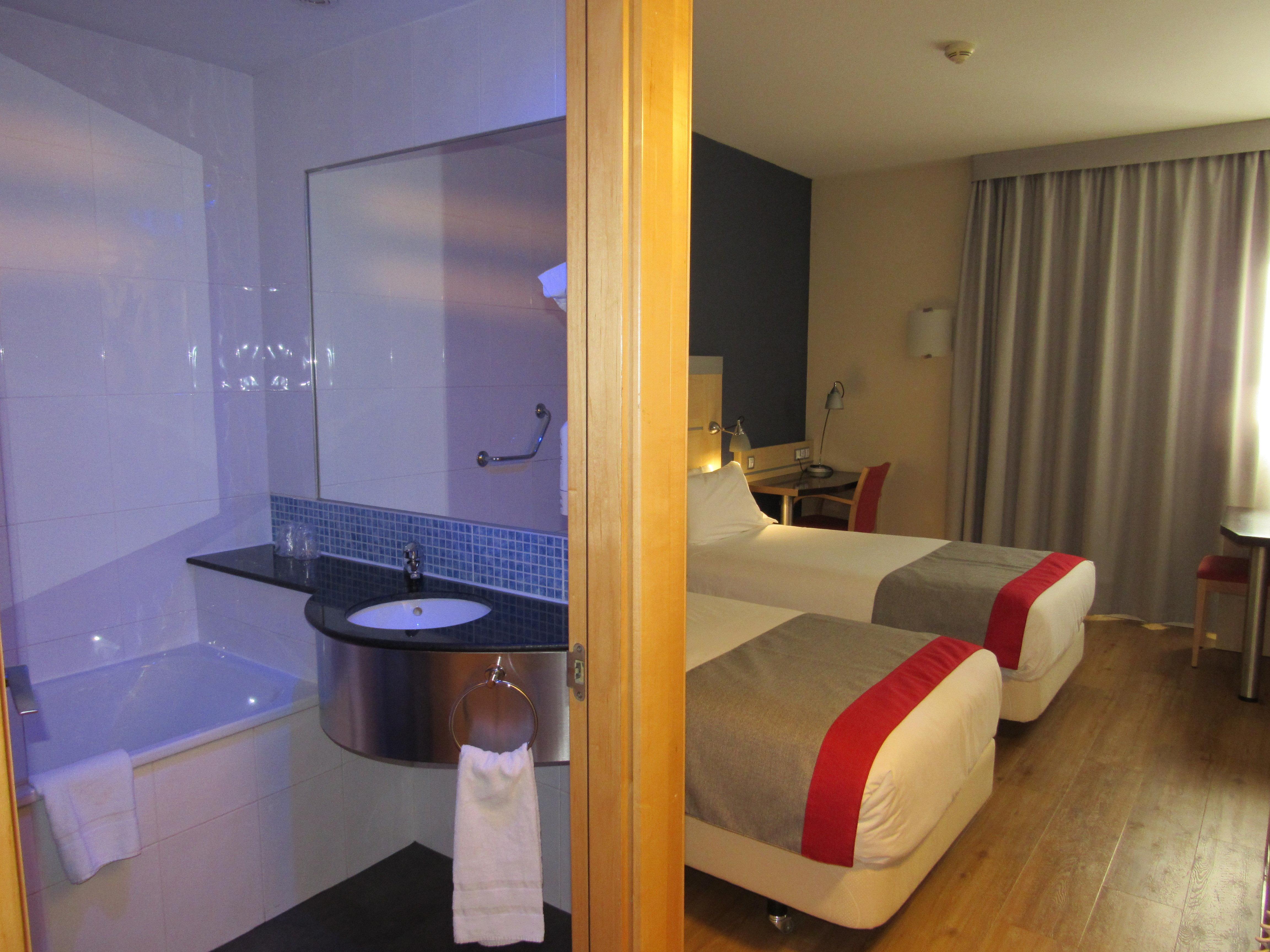 Holiday Inn Express Alcobendas By Ihg Kültér fotó