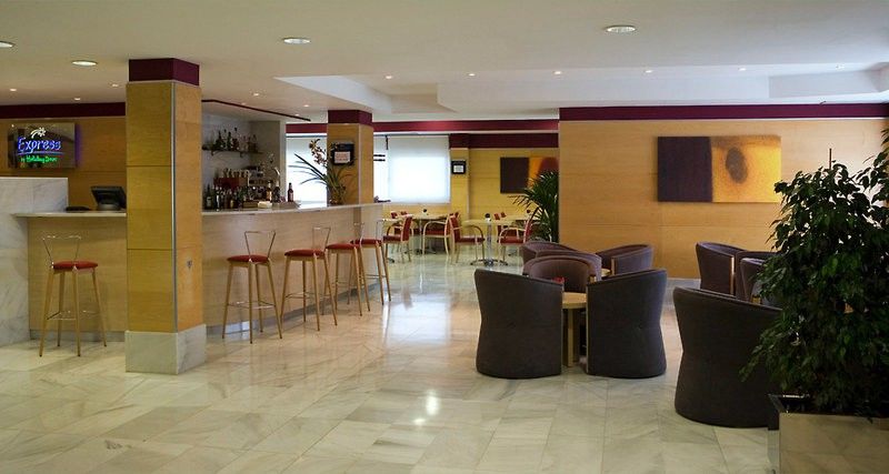 Holiday Inn Express Alcobendas By Ihg Kültér fotó
