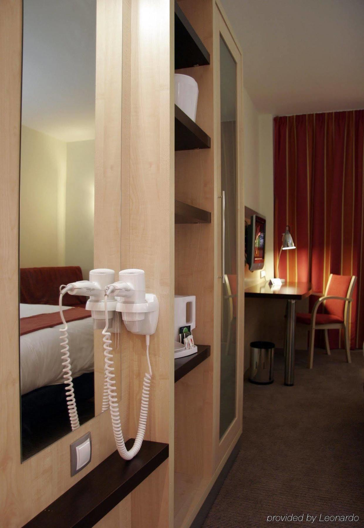 Holiday Inn Express Alcobendas By Ihg Szoba fotó