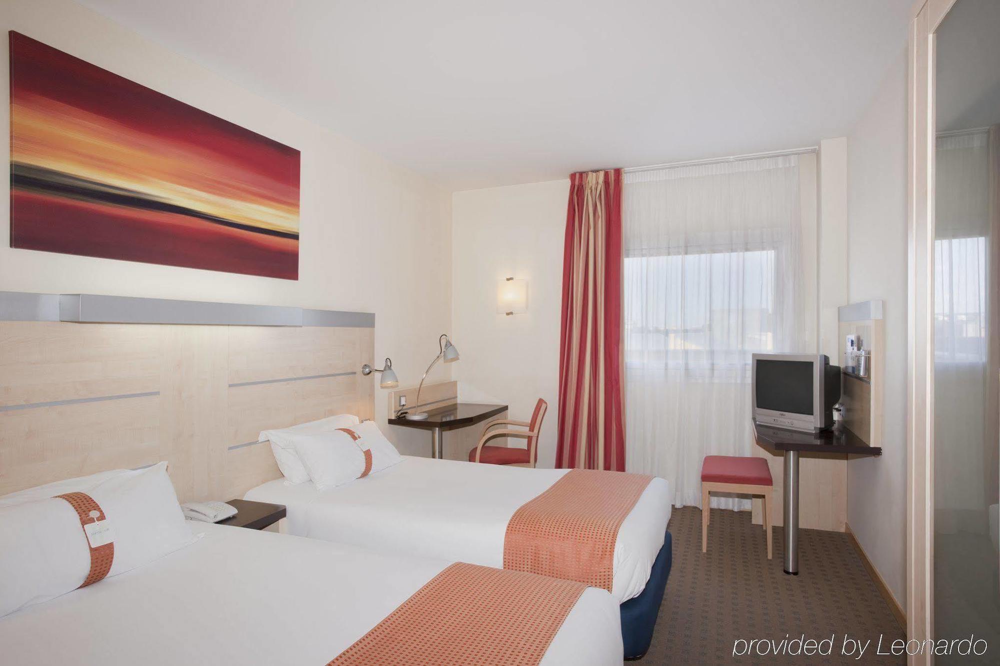 Holiday Inn Express Alcobendas By Ihg Kültér fotó