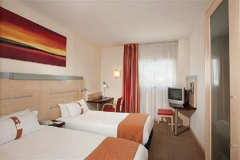 Holiday Inn Express Alcobendas By Ihg Kültér fotó